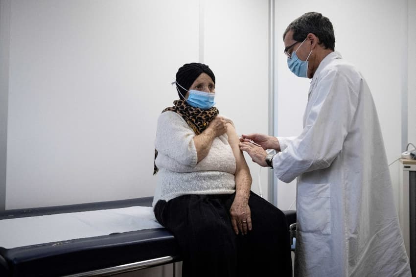 GPs start coronavirus vaccinations in Vienna - but there's a catch