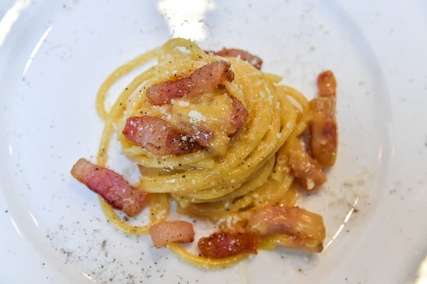 'Disgusting knockoffs': Italians warn foreign cooks over carbonara recipes