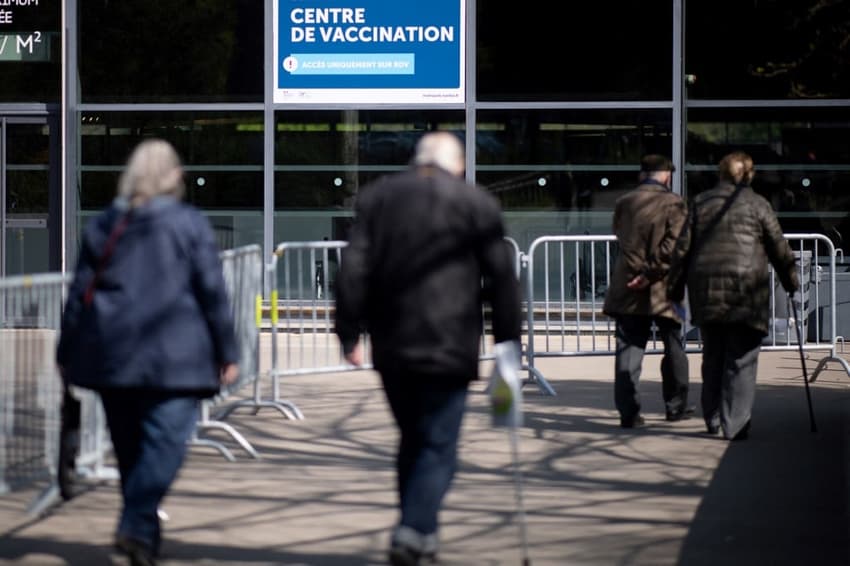 Coronavirus: Why Switzerland doesn't vaccinate seven days a week