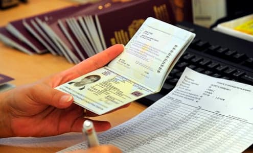What are the reasons for losing Spanish residency or nationality and can I get it back?