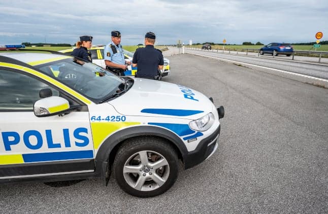 Swedish police investigate spate of motorway attacks on Danish cars