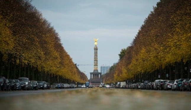 Thieves hit entrance buildings of Berlin's Victory Column