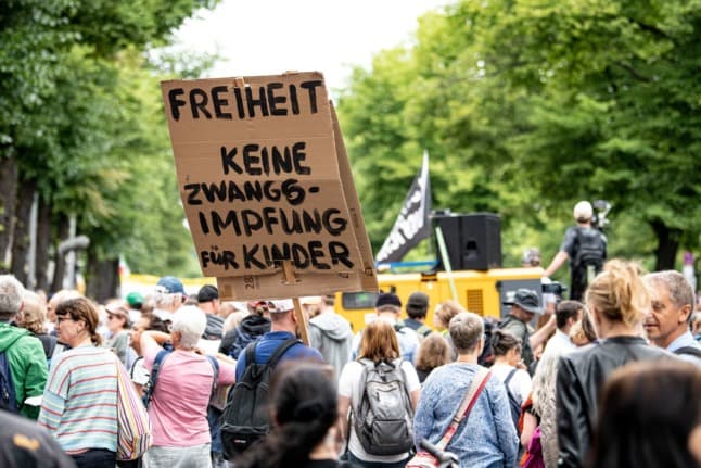 German investigators slam Covid sceptics for bringing children to demos