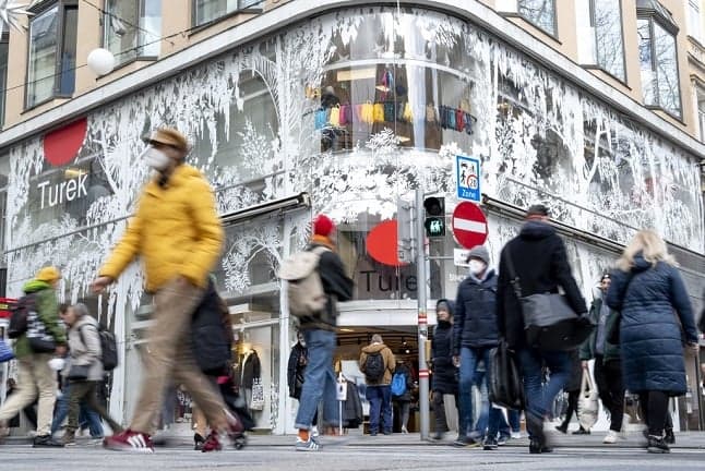 Austria to open shops on last advent Sunday after lockdown