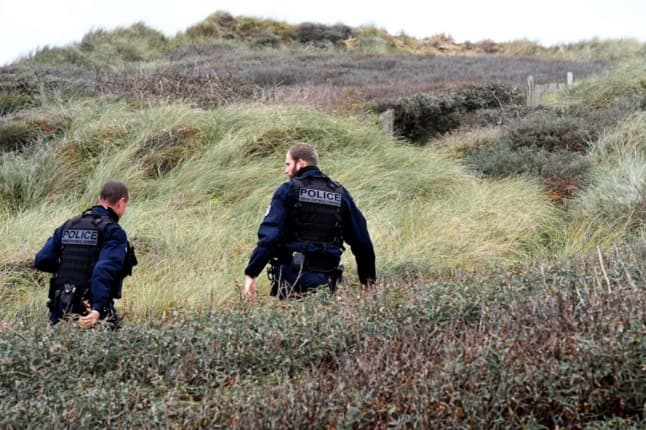 France rejects having UK police and soldiers patrol its beaches