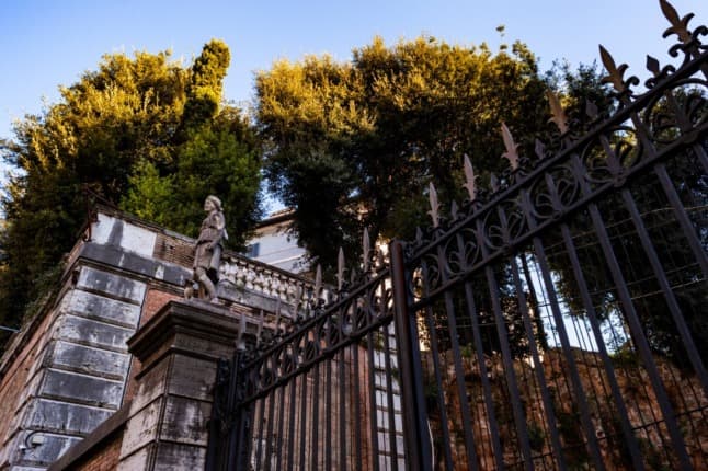 Rome's €471m villa with Caravaggio fresco fails to sell at auction