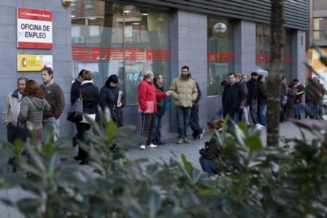 Spain's unemployment rate falls by 615,000 to lowest level since 2008