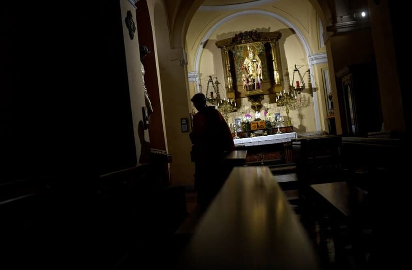 Spanish lawmakers approve first probe into child abuse by clergy