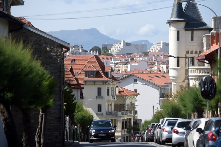 French local authorities crack down on holiday rentals