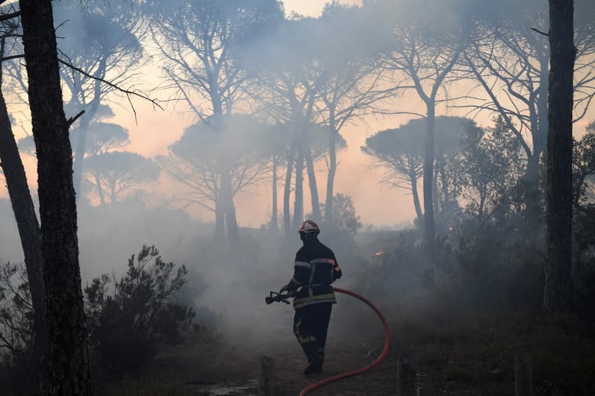 Wildfires hit campsite in south of France, 500 people evacuated