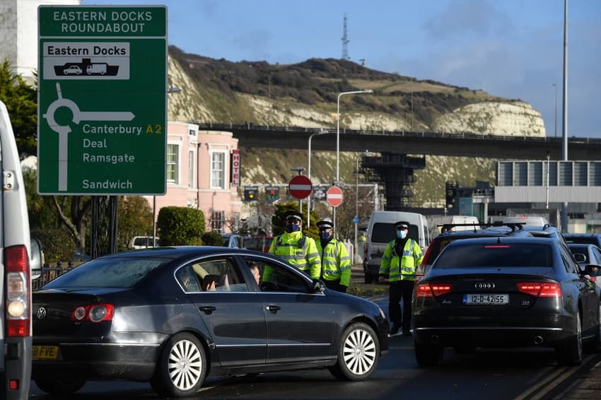 UK-France: Warnings of weekend of travel chaos