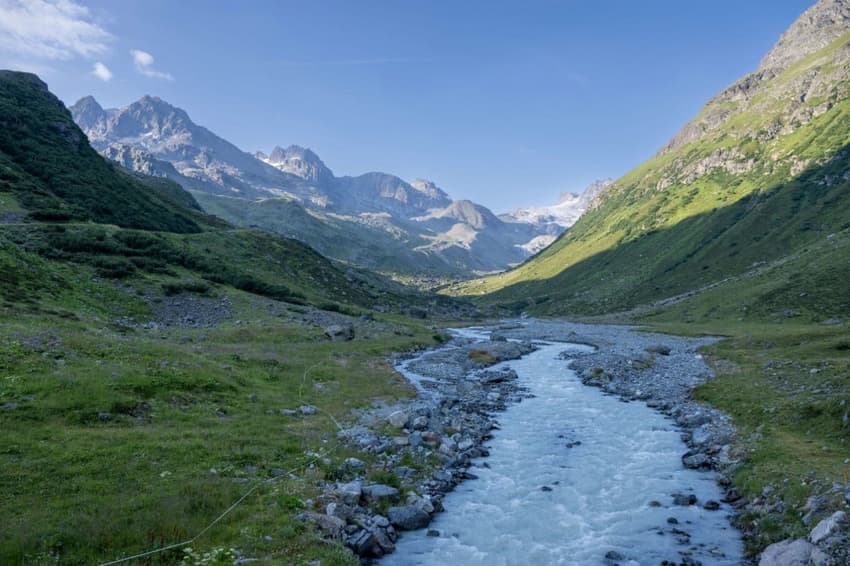 Austrian scientists race to reveal melting glaciers' secrets