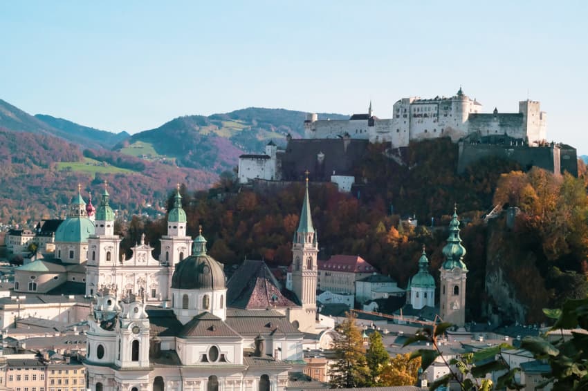 Can owners of second homes in Austria get residence permits?