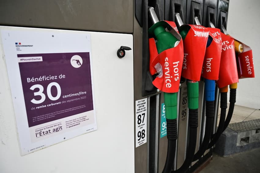 French government extends fuel rebate for motorists