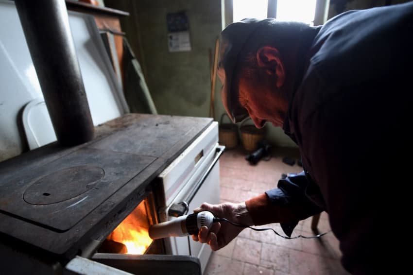 Heating homes: What are Italy's rules on using fires and wood burners?