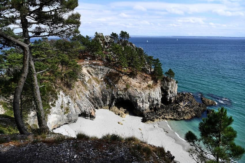 Brittany vs Vendée: Which area has the most beautiful coastline?