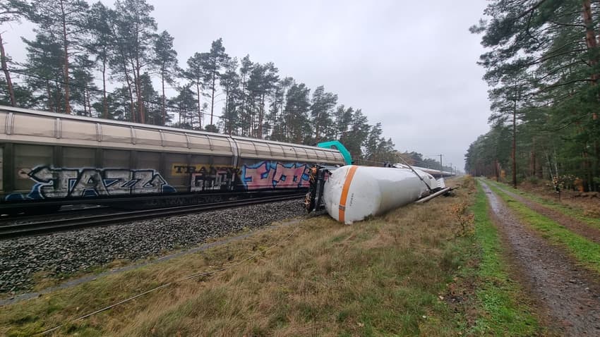 Train collision in northern Germany causes nationwide travel delays