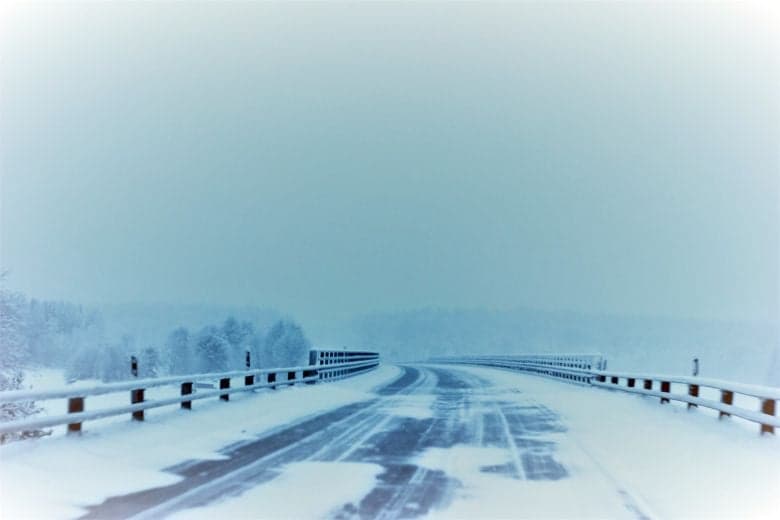 Caution advised: Slippery roads reported in west and east of Norway