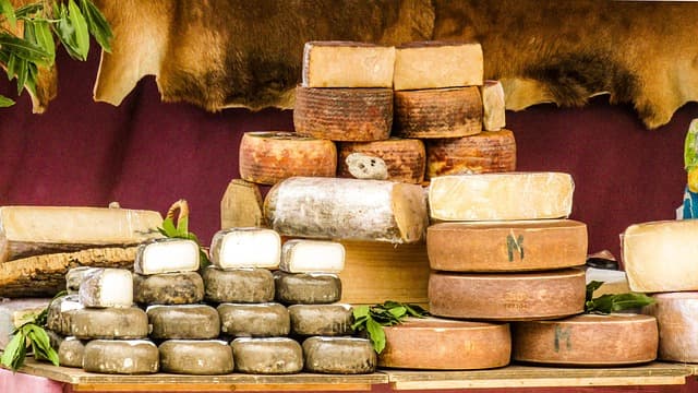 A bite-sized guide to Spanish cheeses