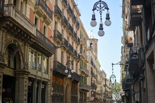 What's the rental market like in Spain's most popular regions for foreign residents?