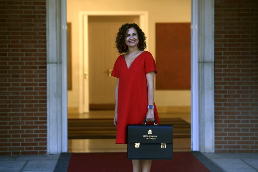 Spain 2022 budget gap narrows more than expected