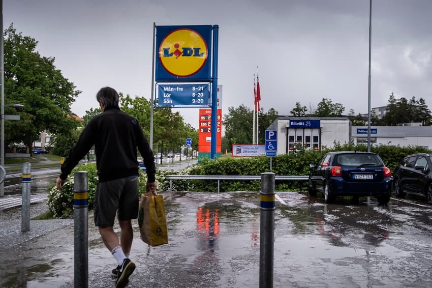 Are Swedish supermarkets going to freeze food prices?