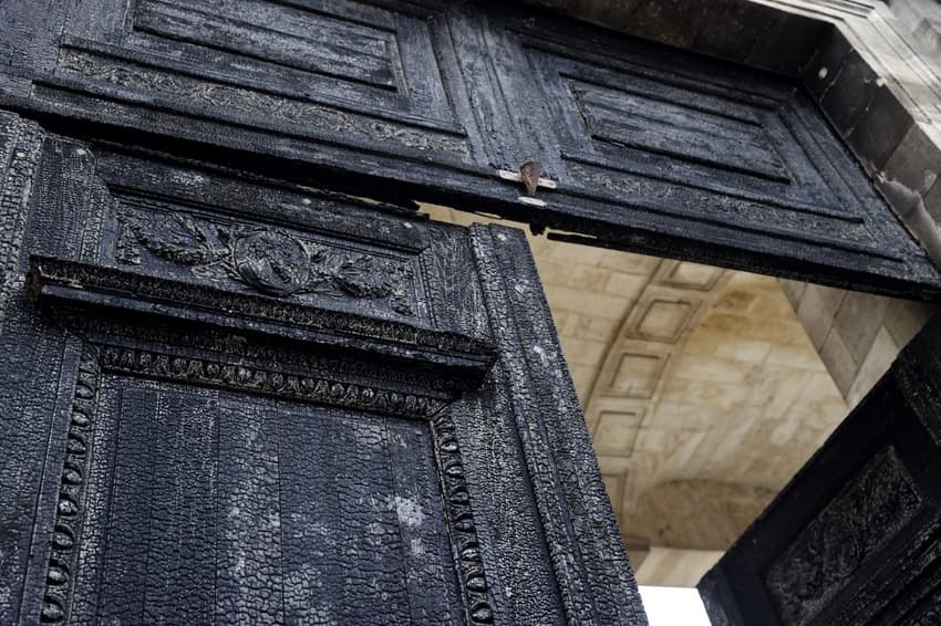 'Part of citizens' history' - Bordeaux seeks vote on city hall door burned in protests