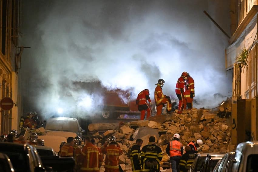 Marseille building collapse injures five, fire hampers search