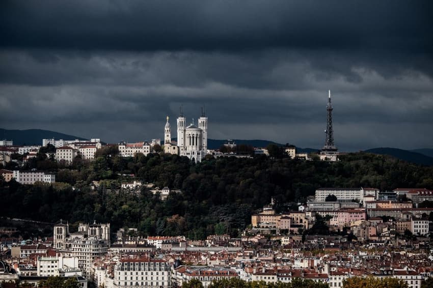 DJ set atop French basilica cancelled after 'threats'