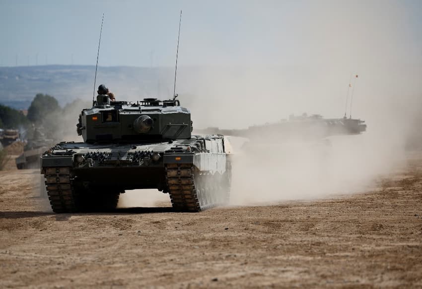 Denmark and Netherlands to give Ukraine 14 Leopard tanks
