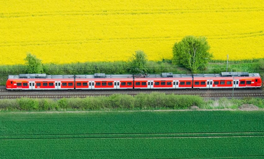 €49 travel ticket prompts big rise in Deutsche Bahn passenger numbers