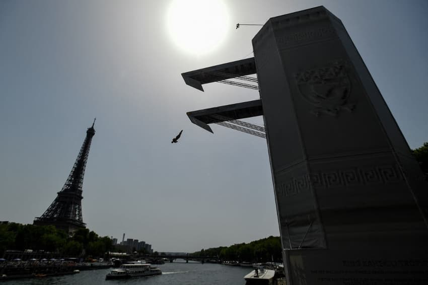 Paris prepares for 'cliff diving' event on banks of Seine