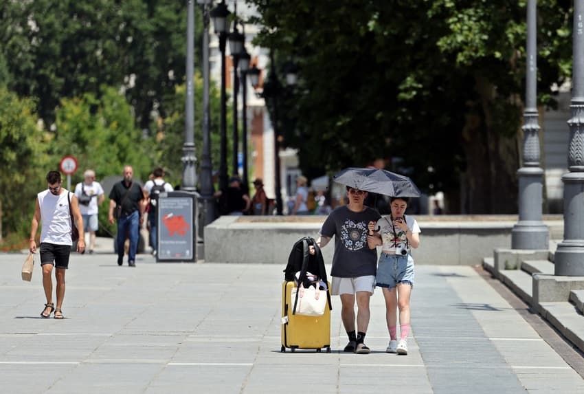 Spain swelters through its first summer heatwave
