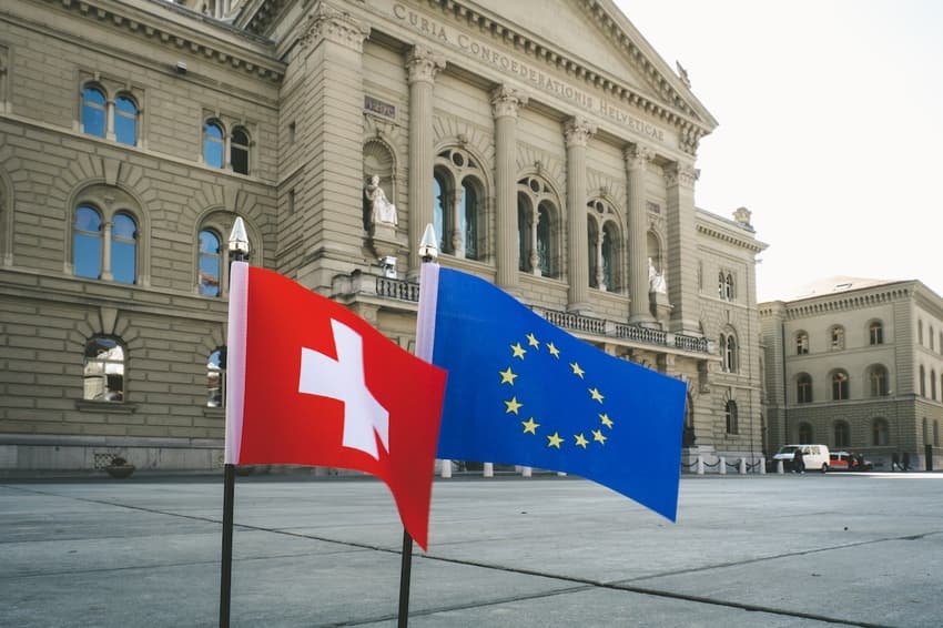 Swiss lawmakers decide against easier access to Swiss citizenship