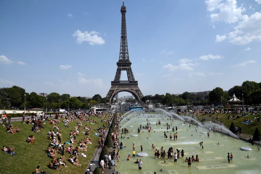 5 reasons to spend August in Paris (and 5 to stay away)