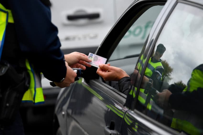 Six driving offences in France that can result in losing a licence