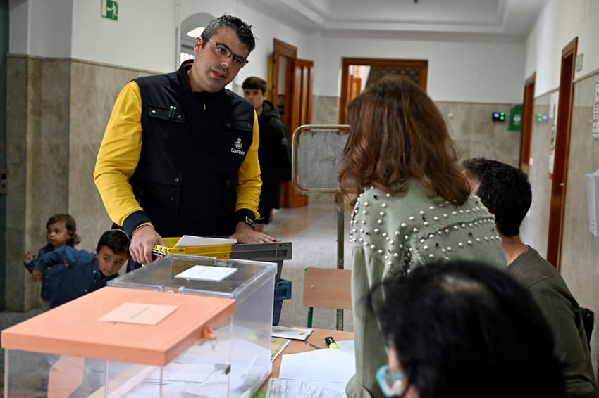 Postal vote delays and staff shortages mar Spain's summer election