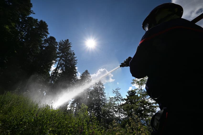 Red alert for forest fire risk in southern France