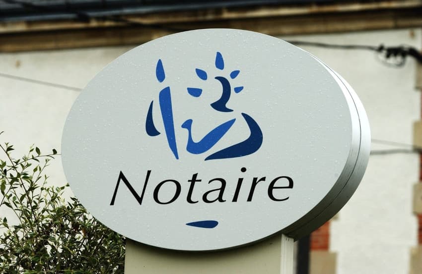 EXPLAINED: The difference between a notaire and a lawyer in France