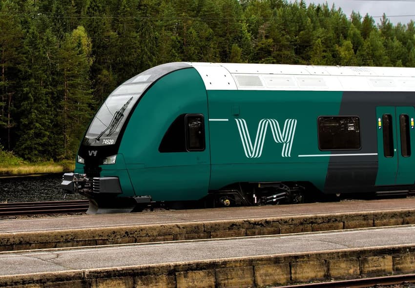 Is it better to travel between Oslo and Trondheim by train rather than plane?