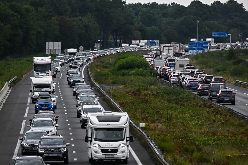 Another summer holiday weekend red traffic alert on French roads