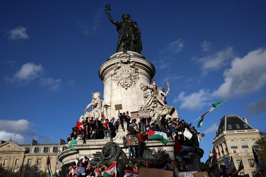 Thousands march for Palestinians in UK, France and Switzerland