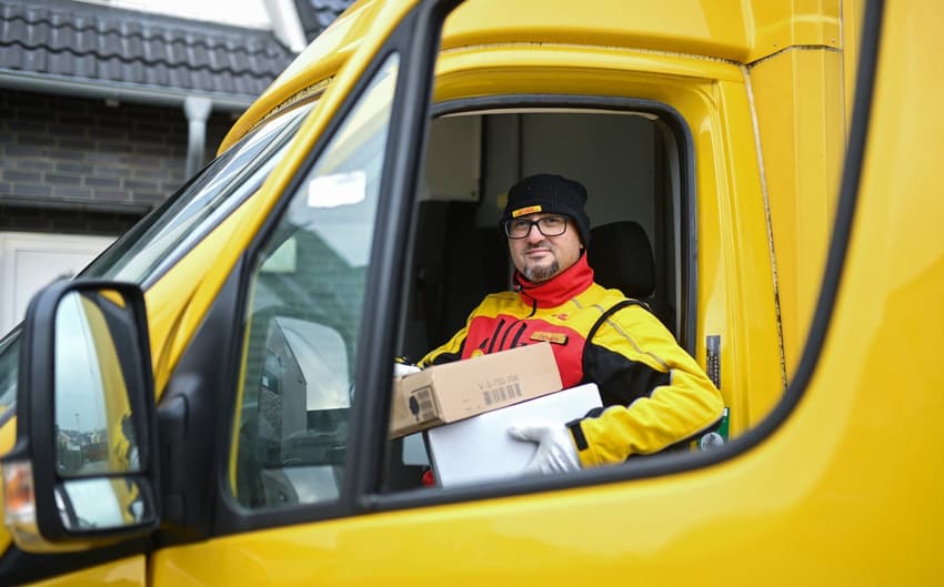 What are the best courier services in Spain?