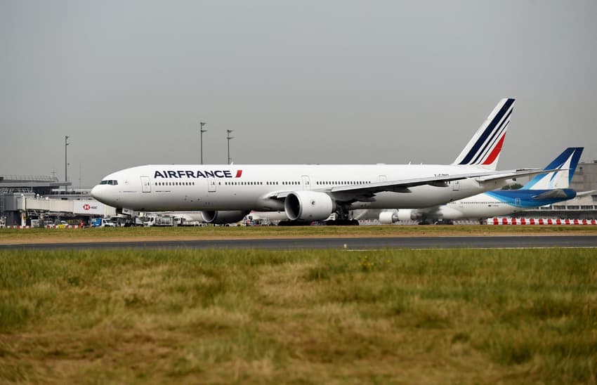 Air France workers call strike over Paris airports plan