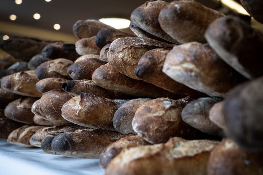 French baker allows clients to pick the price to fight inflation