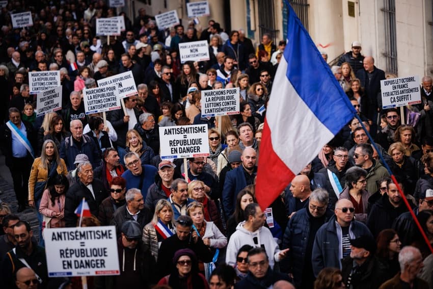 Hundreds of thousands march in France against anti-Semitism