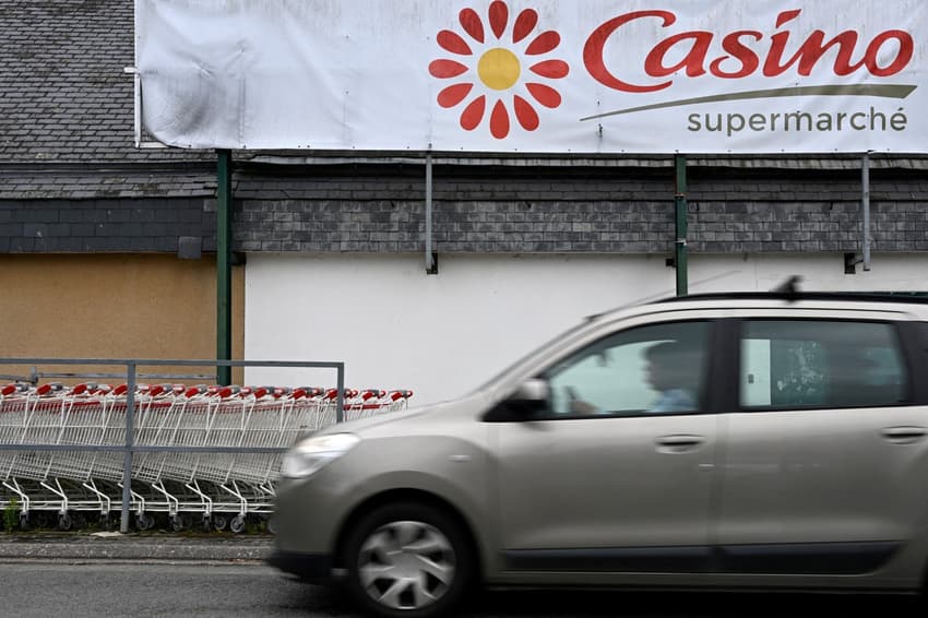 Workers at French supermarket giant call December strike