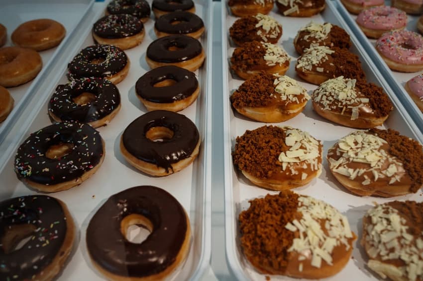 Queues overnight as US doughnut shop Krispy Kreme opens in France