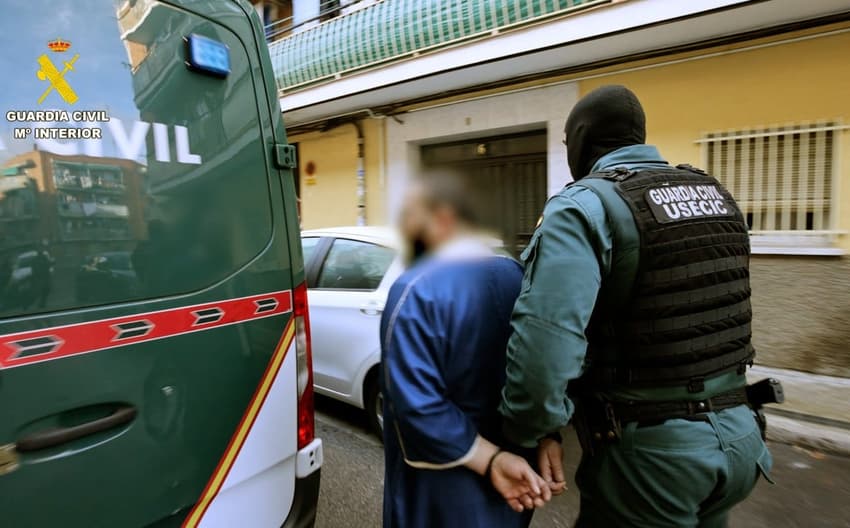 Madrid imam arrested for 'radicalising minors'