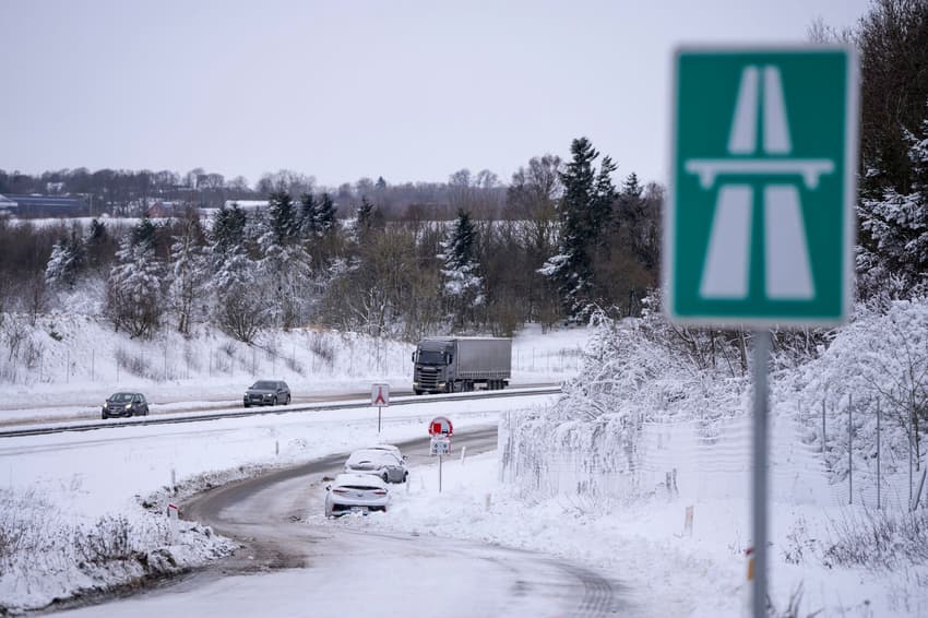 LATEST: Update on Danish roads as icy conditions slow traffic